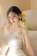 收受巨额财物；公器私用